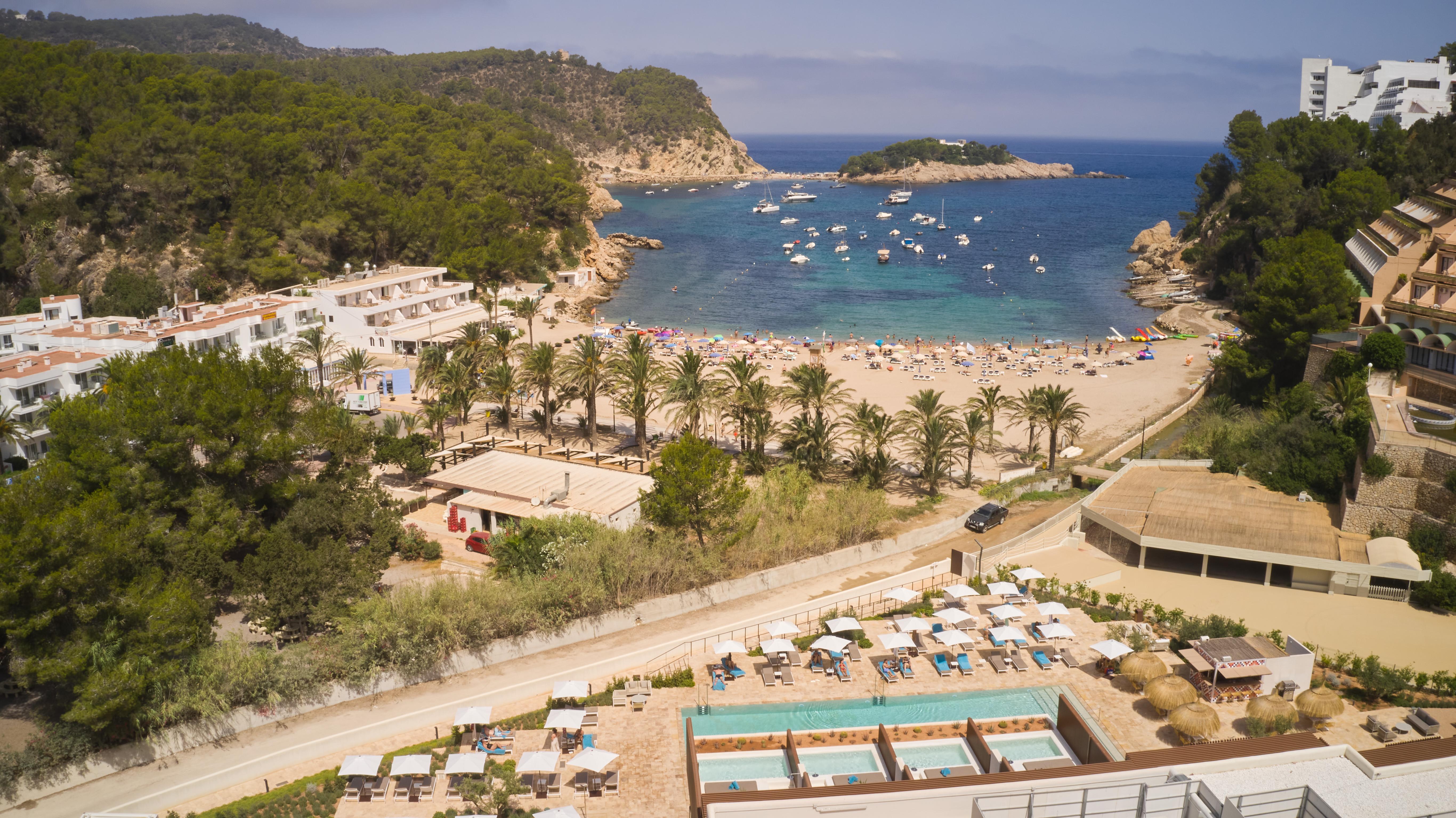Cala San Miguel Ibiza Resort, Adults Only, Curio Collection By Hilton Port de Sant Miguel Dış mekan fotoğraf Cala Galdana