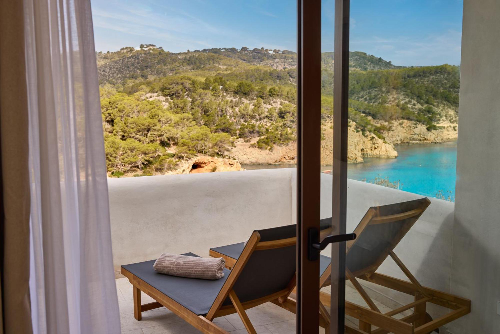 Cala San Miguel Ibiza Resort, Adults Only, Curio Collection By Hilton Port de Sant Miguel Dış mekan fotoğraf