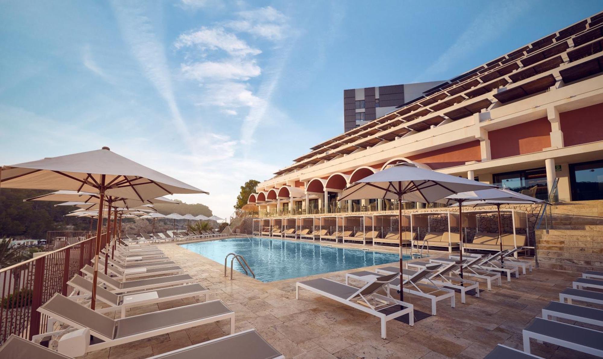 Cala San Miguel Ibiza Resort, Adults Only, Curio Collection By Hilton Port de Sant Miguel Dış mekan fotoğraf