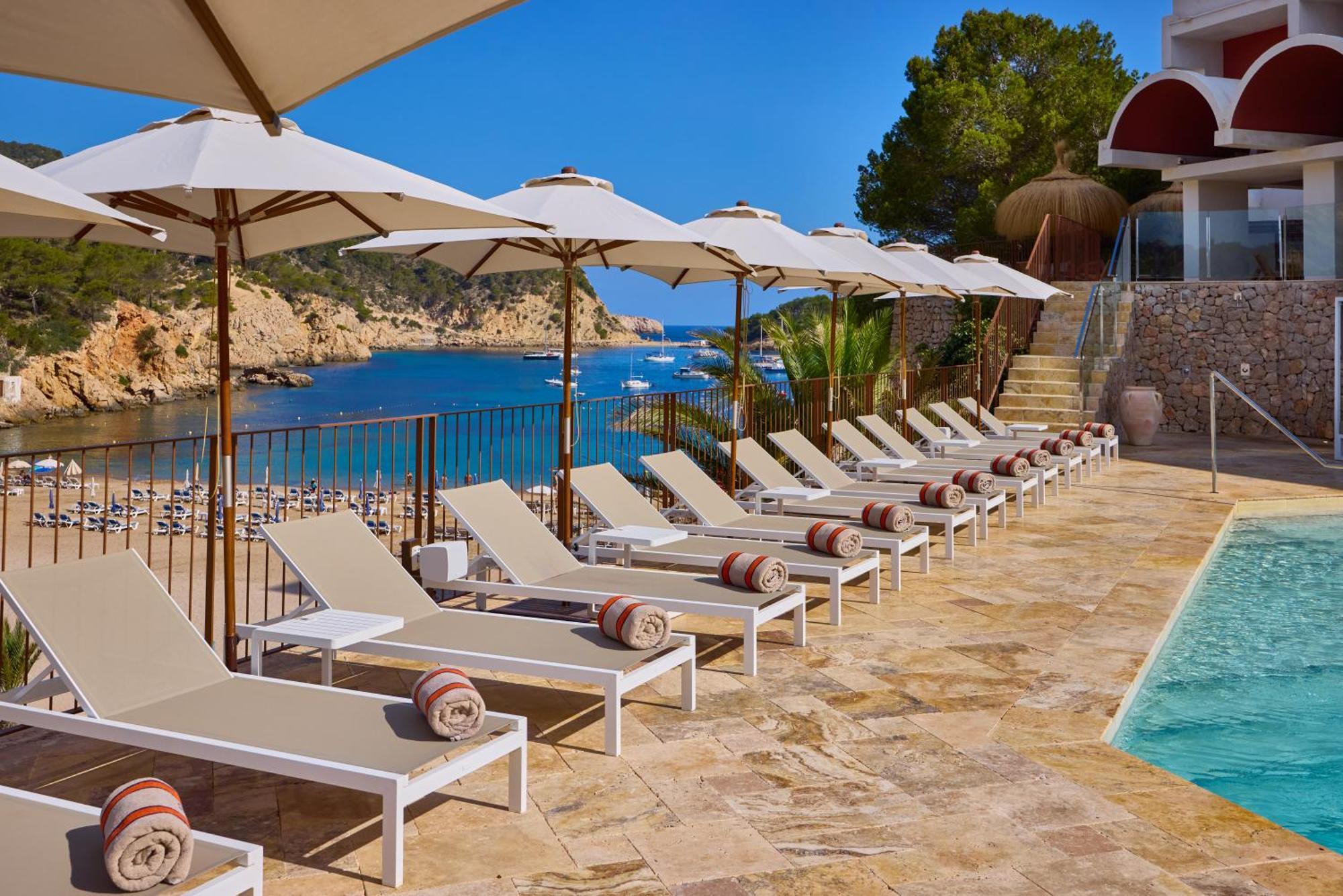Cala San Miguel Ibiza Resort, Adults Only, Curio Collection By Hilton Port de Sant Miguel Dış mekan fotoğraf