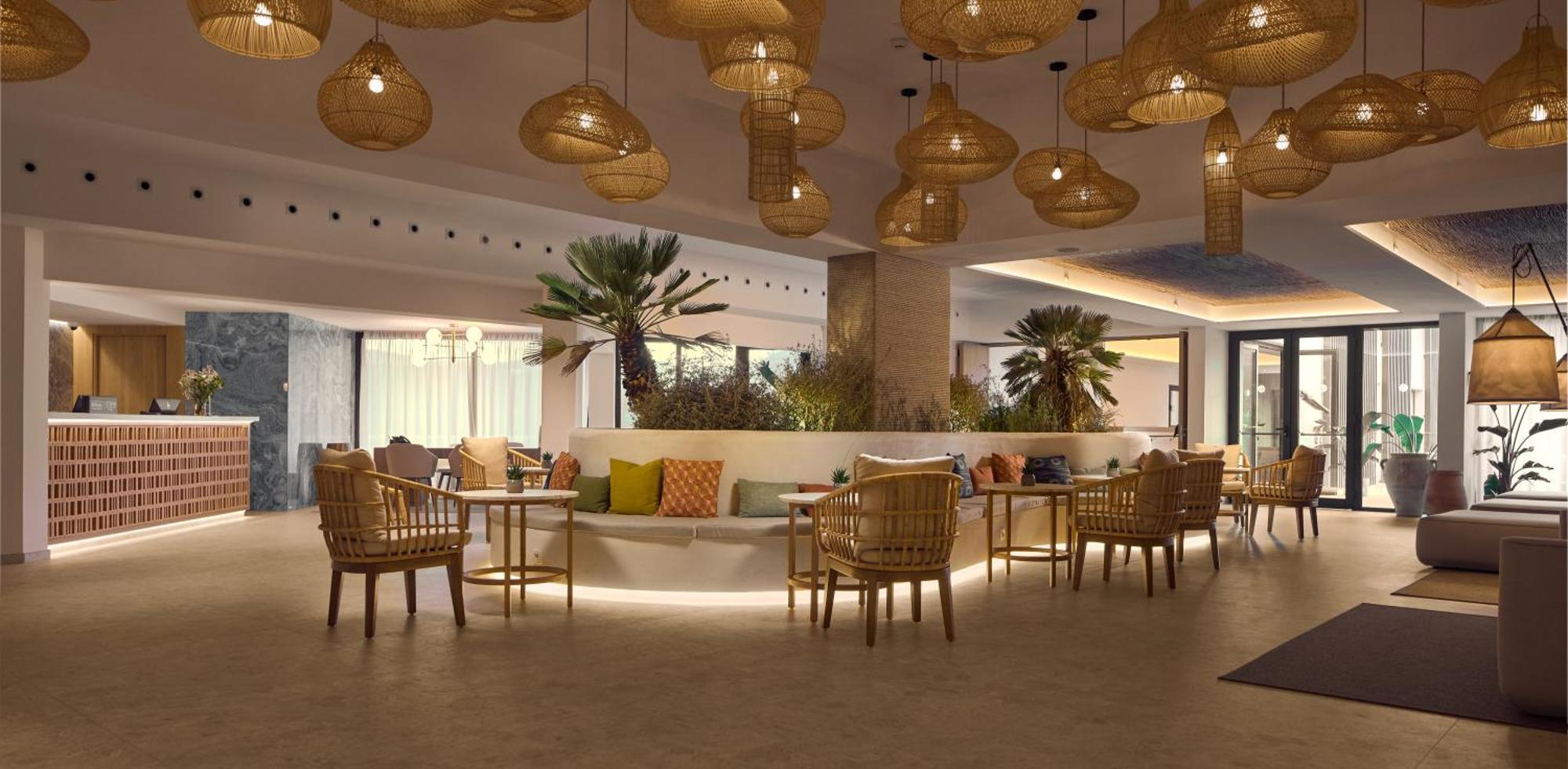 Cala San Miguel Ibiza Resort, Adults Only, Curio Collection By Hilton Port de Sant Miguel Dış mekan fotoğraf
