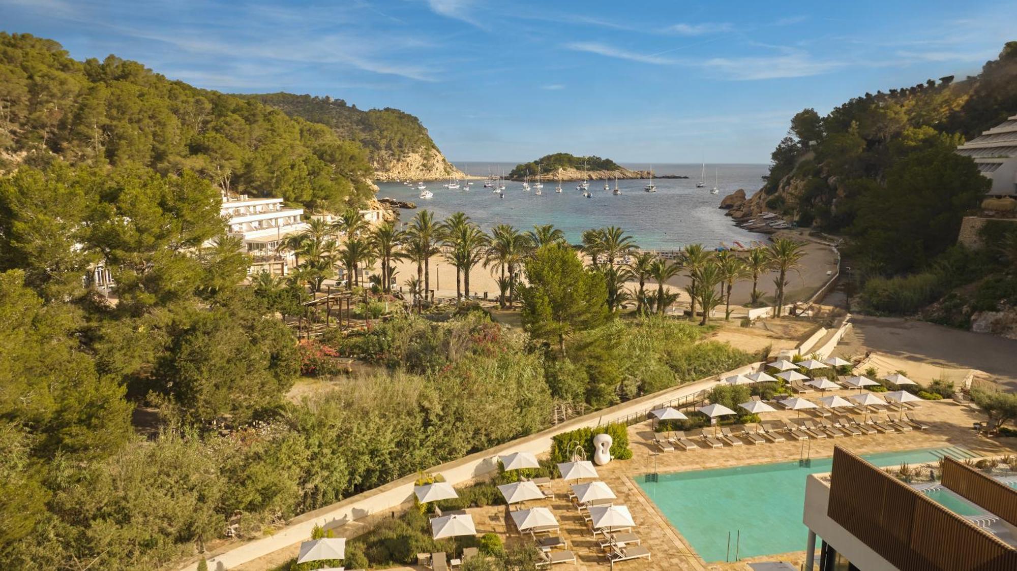 Cala San Miguel Ibiza Resort, Adults Only, Curio Collection By Hilton Port de Sant Miguel Dış mekan fotoğraf
